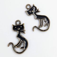 チャーム 黒猫 クロネコ 金古美 10個 22mm ビーズクラブ