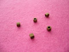 ビーズクラブ ロンデル メタルビーズ 四角 小 金古美 50個 2.5mm ブレスレット ネックレス 金具 金属ビーズ パーツ