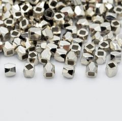 ビーズクラブ ロンデル メタルビーズ 四角 多面 小 銀 50個 3mm ブレスレット ネックレス 金具 金属ビーズ パーツ