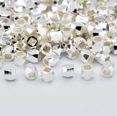 ビーズクラブ ロンデル メタルビーズ 四角 多面 小 白銀 50個 3mm ブレスレット ネックレス 金具 金属ビーズ パーツ