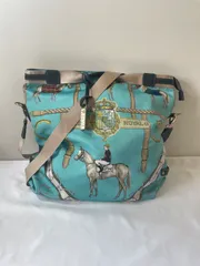 【221426】 PURE POW WOW ピュアパウワウ ショルダーバッグ　馬・騎手柄　プレートチャーム マルチカラー