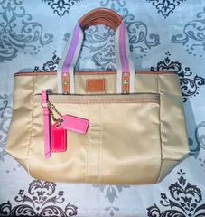 COACH のトートバッグ