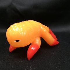 アマプロ ソフビ ソフトロドン 怪獣 ストロベリーアイスコーン - メルカリ