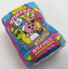 一番くじ 可哀想に！ ラストワン賞 思い出アルバムクッション - メルカリ