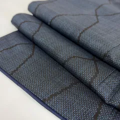 本場大島紬 泥藍染 裄65.5 網目 素敵な絣柄 正絹 着物 MK-7017