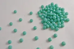 ビーズクラブ ガラスビーズ ボタンカット No.56 6mm 青緑 連売り ビーズパーツ ネックレス ブレスレット