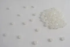 ビーズクラブ ガラスビーズ ボタンカット No.37 8mm ホワイト 連売り ビーズパーツ ネックレス ブレスレット