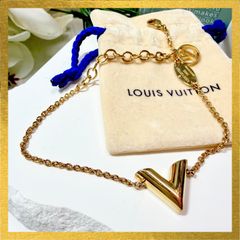 LOUIS VUITTON V字型ブレスレット - メルカリ LOUIS VUITTON V字型ブレスレット - メルカリ
