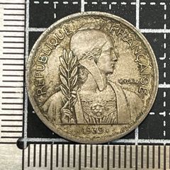 外国古銭】1970年 マン島 1クラウン 大型白銅貨 マンクスキャット図