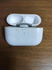 （正規品）Apple AirPods Pro 2世代 充電ケースのみ　Lightningモデル　A2700