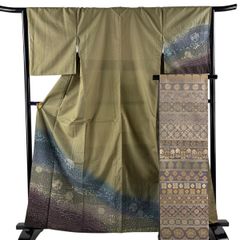 美品 袋帯 名品 千地泰弘 落款 花唐草 縞 金糸 紫 六通 正絹 中古
