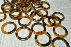 アクリル マーブル リング ブラウン 26mm 2個 べっこう プレート ピアス イヤリング ビーズクラブ