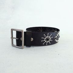 ジ*ン様 【美品】REDMOON スタッズレザーベルト レッドムーン ブラック