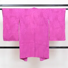 アンティーク 羽織 袷 身丈94cm 裄丈61cm 正絹 Bランク 一つ紋（五三桐） Sサイズ 紋意匠 吉祥文様 ポップ 大正ロマン ピンク系 M4 1232-05449