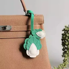 本革 野菜モチーフ バッグチャーム キーホルダー レディース ストラップハンドメイド 手作り レザー かわいい ナチュラル 小物 雑貨 癒し系 ギフト プレゼント キーリング  SGPJ250