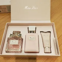 MK133【ER263】Miss Dior ミス ディオール ライフスタイル コフレ ブルーミングブーケ BOX入り