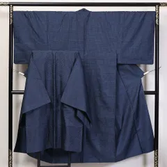 アンサンブル 男着物 本場大島紬 袷 身丈147cm 裄丈70cm 正絹 Aランク インフォーマル 棒衿 Lサイズ 証紙 亀甲 シック 落ち着き 紺系 M4 1224-06234