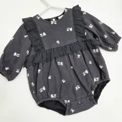 petir main 70-80 花柄 刺繍 赤ちゃん ロンパース ブラック 長袖