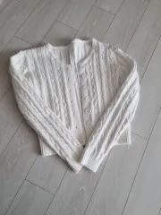 白 ケーブル編み バギー ニット カーディガン