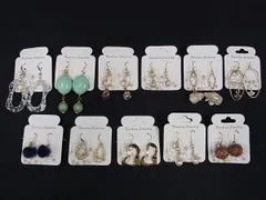 ■新品■未使用■ パール ファー フラワー ラインストーン 等 ピアス アクセサリー 11点セット まとめ売り ゴールド系 DD9632