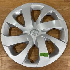 TOYOTA純正 ホイールカバーのみ195/65/R15 4枚セット - メルカリ