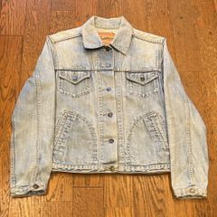 5552◯ Levi