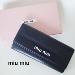 miu miu ブラック キルティング 長財布 - メルカリ
