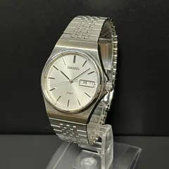 【稼働品】 SEIKO SPIRIT 7N43-7B70 セイコー 腕時計 シルバー 電池交換済みのサムネイル