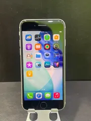 iPhone SE第3世代 64GBスターライト SIMフリー 動作確認済みI MEI352348976627643