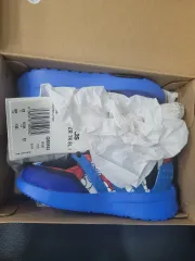 アディダスキッズ スニーカー