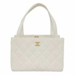 CHANEL ホワイト キルティング ハンドバッグ - メルカリ