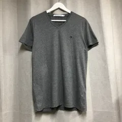 Calvin Klein カルバン・クライン ジーンズ Vネック 半袖 Tシャツ グレー (M サイズ)