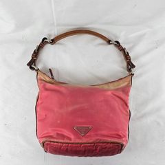 表参道限定品】PRADA 三角形ミラー ケース付 - メルカリ