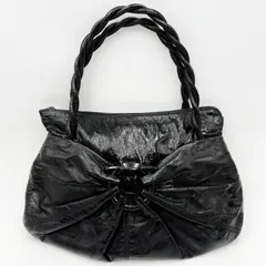 【4/21 13:00販売終了予定】Salvatore Ferragamo（サルヴァトーレ・フェラガモ）ガンチーニ リボンモチーフ パテントレザー ショルダーバッグ ブラック レディース