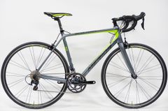 GIANT 「ジャイアント」 ESCAPE R3 2021年モデル クロスバイク 