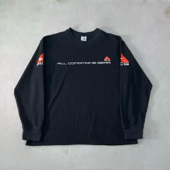 100 NIKE ACG ビックロゴ ロングスリーブ Tシャツ