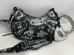 XS バレンシアガ ルカゴール グラフィティ ショルダーバッグ