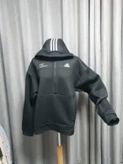 アディダス ハーフジップアップ フード