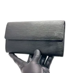 “余白で魅せる”　LOUIS VUITTON　長財布 エピ ポルトモネクレディ 旧サラ レザー 二つ折り フラップ　黒