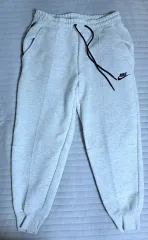 ナイキ ジョガーパンツ