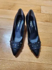 新品) エスクワイア スタッズ 装飾 ブラック レディース パンプス ヒール 245