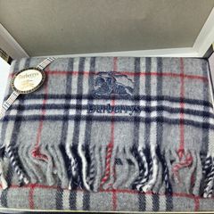 BURBERRY バーバリー ひざ掛け グレー ノバチェック 西川産業 - メルカリ