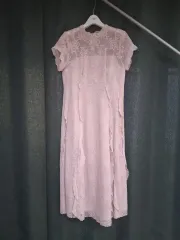 ほぼ新品) 刺繍 ONE PIECE