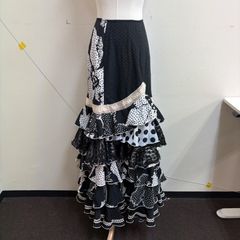 うさぼう様♪専用オーダー 白・黒のファルダ - メルカリ