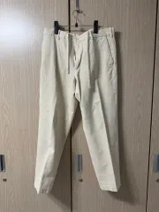ユニクロ アイボリー コーデュロイ パンツ