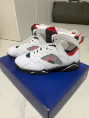 ジョーダン7 レトロ パリ・サンジェルマンFC 白