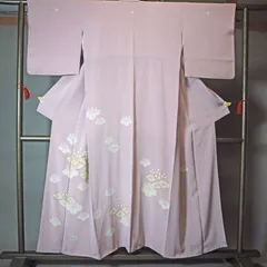 リユース着物　三つ紋　桐に刺繍・色留袖　着丈15８ｃｍ