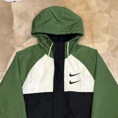 L NIKE ダブルスウッシュ グリーン バイカラー ウィンドブレーカー