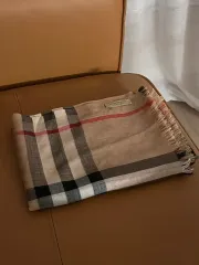 バーバリー ウールシルク スカーフ 正規品