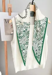 フラワー パターン スカーフ (新品)